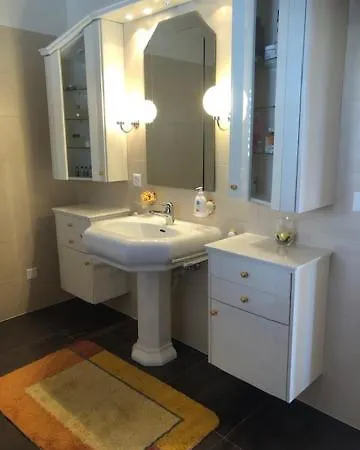 Domek alpejski Charmj,